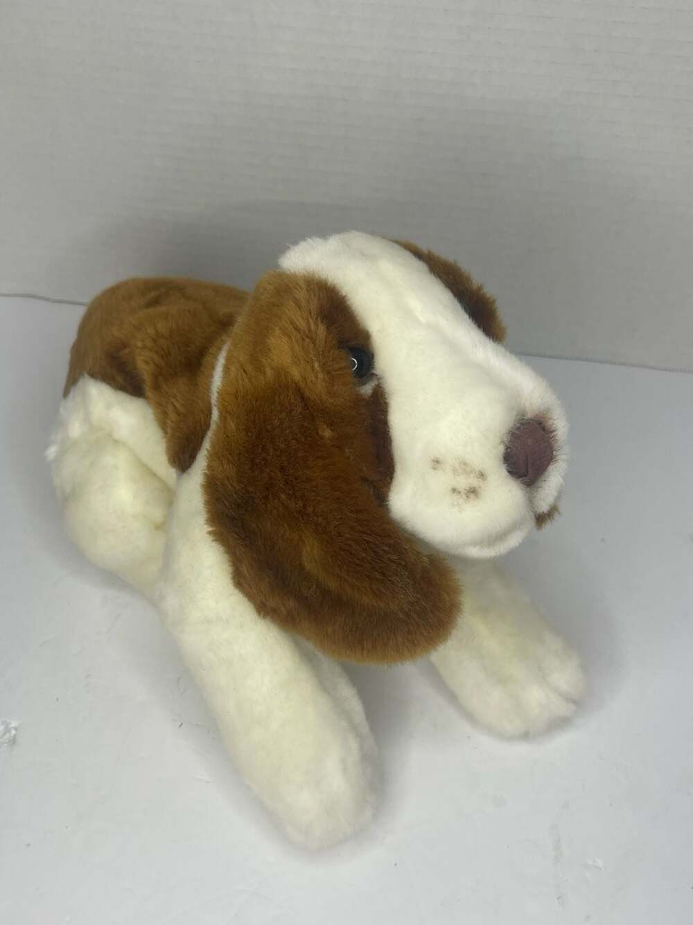 Animal Alley Basset Hound Plush Dog Toy